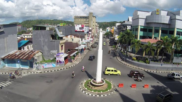Limakaki Pesona Keindahan Yang Ditawarkan Oleh City Of Music Ambon